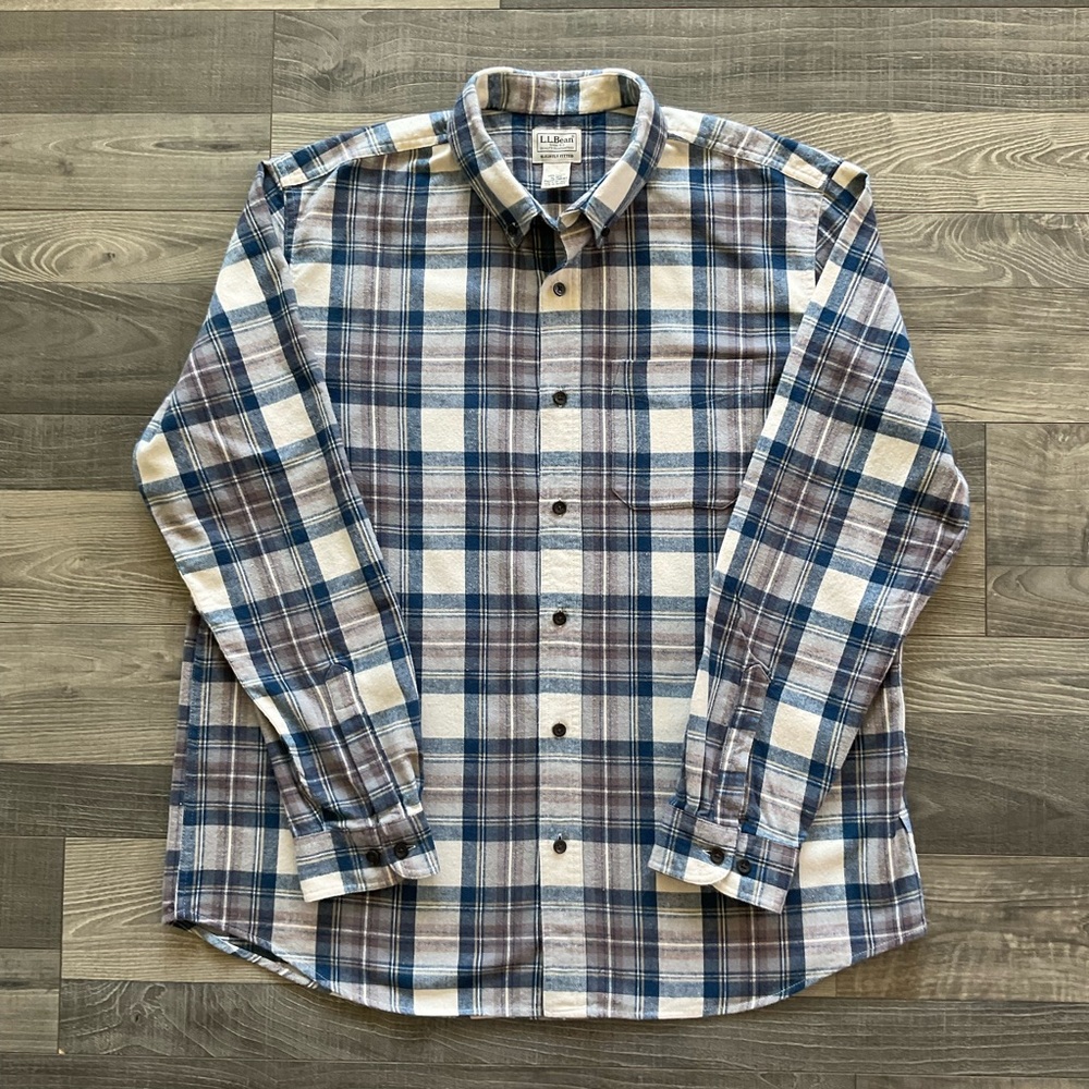 LL Bean Plaid Flannel Shirt Men’s XL Blue Grey White Slightly Fitted 298167